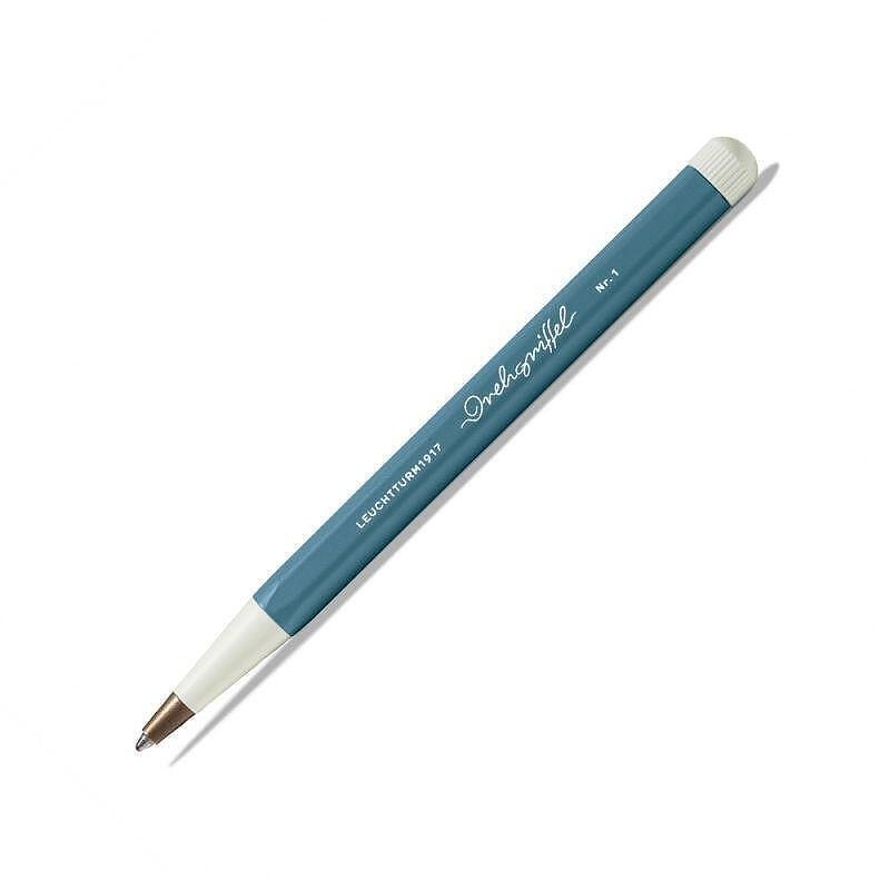 himikalka-leuchtturm1917-drehgriffel-rising-colors-collection-stone-blue-ceren-gel-palnitel-image_650024fbaffb2 Химикалка Leuchtturm1917 Drehgriffel Rising Colors Collection Stone Blue, черен гел пълнител - Image 1