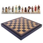 Италиански комплект шах и табла Italfama - Greeks vs Romans, кожена кутия, 35 x 35 см