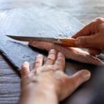 Сгъваем нож Opinel Les Effiles Olivier №12, острие 12 см, в кутия - Image 6