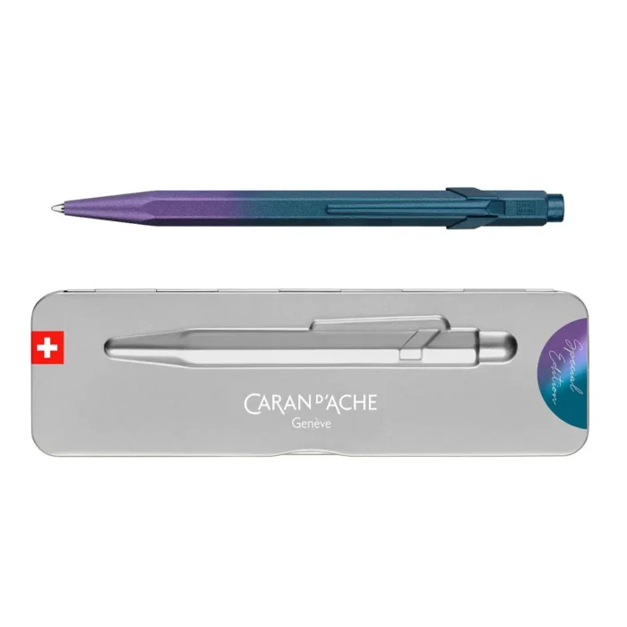 Химикалка Caran d'Ache 849 - Claim Your Style Special Edition, Purple Ocean - Image 3