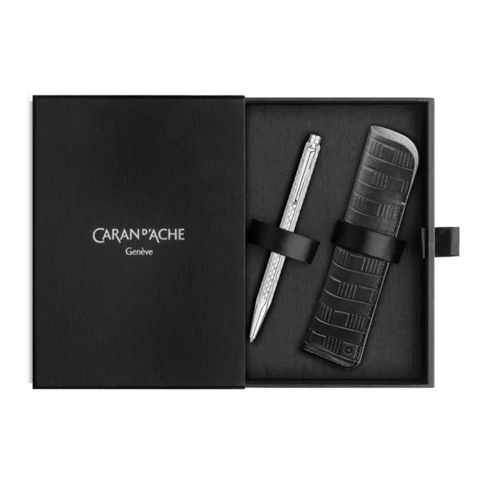 Комплект Caran d'Ache - Ecridor Damier, химикалка и кожен калъф - Image 4