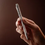 Комплект Caran d'Ache - Ecridor Damier, химикалка и кожен калъф - Image 5